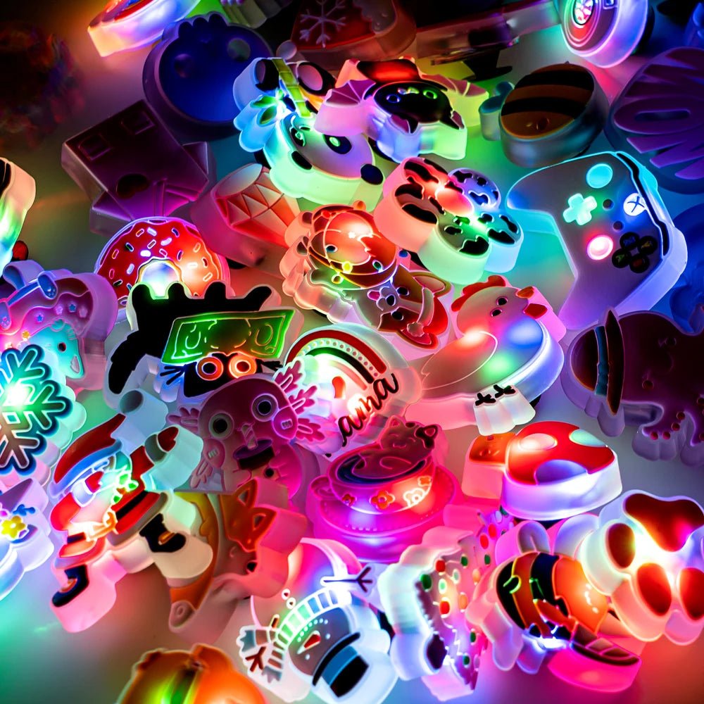 1pcs LED Pins for Kids Lighted Shoe Charms Christmas Halloween Shoe - Noel.ca